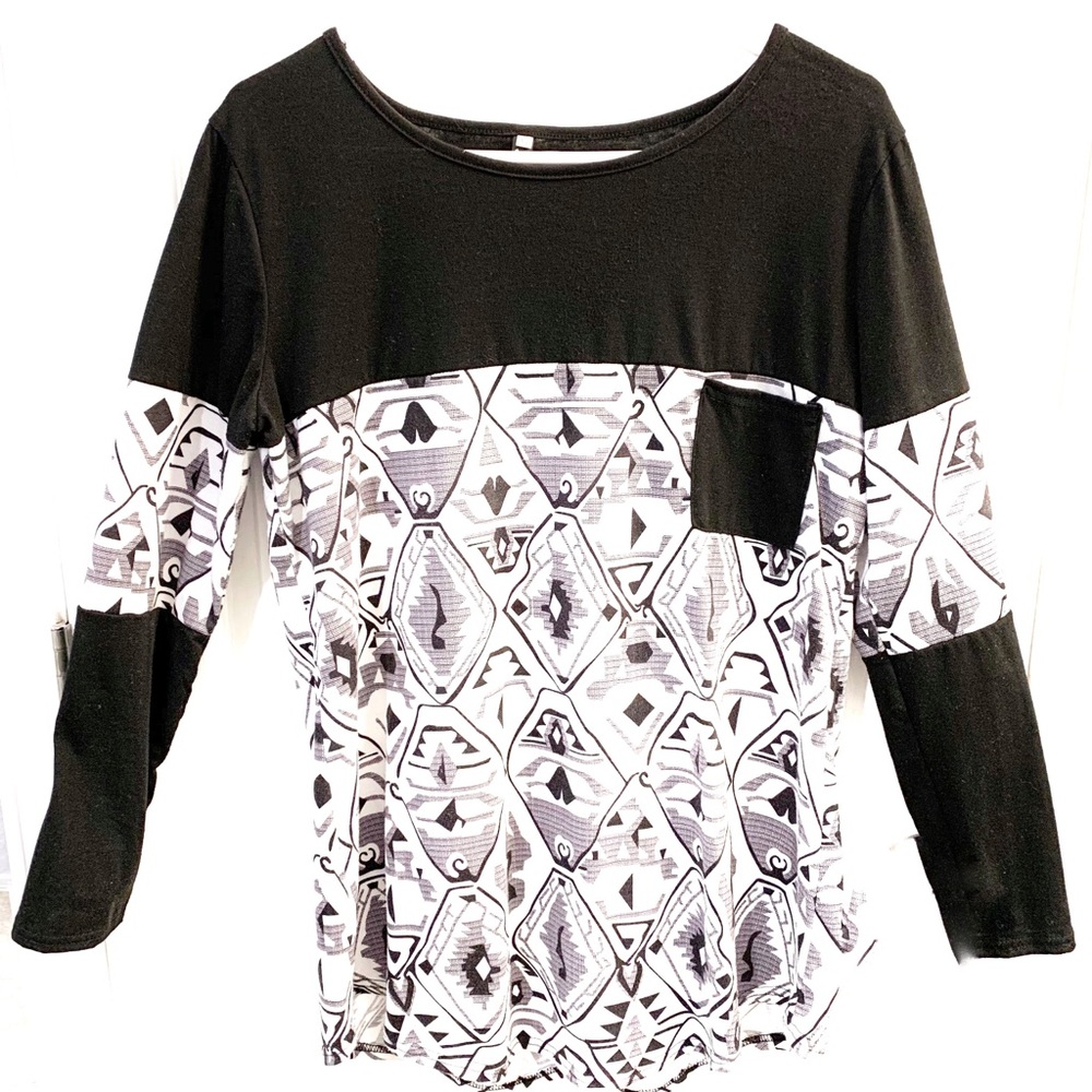Yu Fei Black and White Women’s Top.